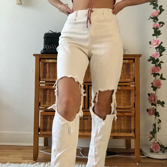 Hollister White Distressed High Waist Straight Leg Jeans - Picture 2 of 4